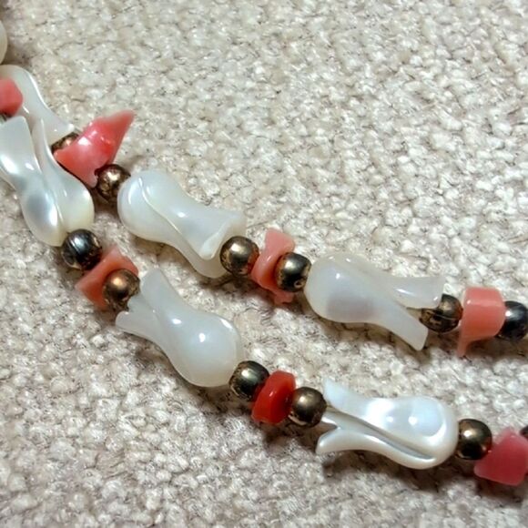 Tulip Carved Mother of Pearl Beads and Coral Necklace with Brass Bead Spacers - Picture 6 of 8